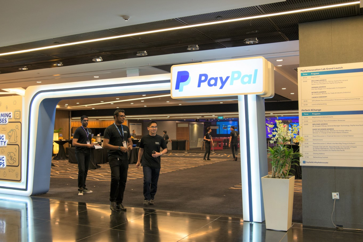 PayPal-creative-event-venue-decoration