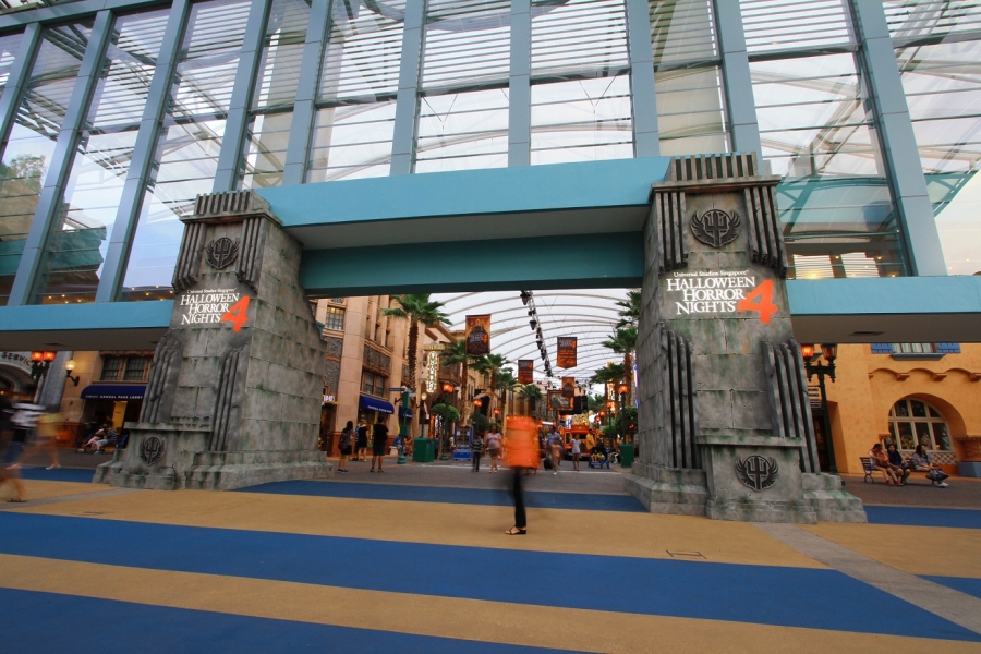 UniversalStudios-Sinagpore-halloween-festivedecoration-venuedecoration-constractor